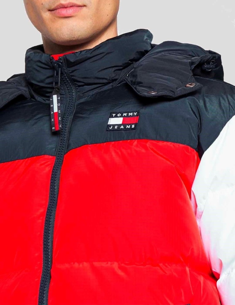 Caçador TOMMY JEANS cor block alaska c87